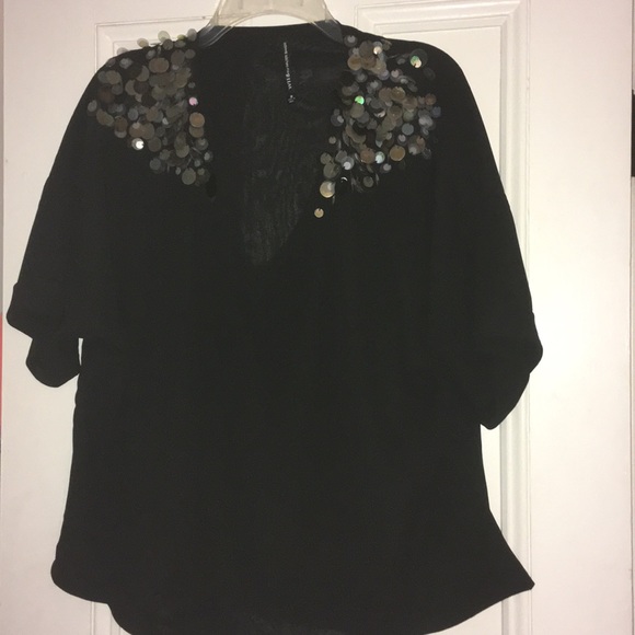 EUC Black dolman SS top w beautiful beading - Picture 1 of 2